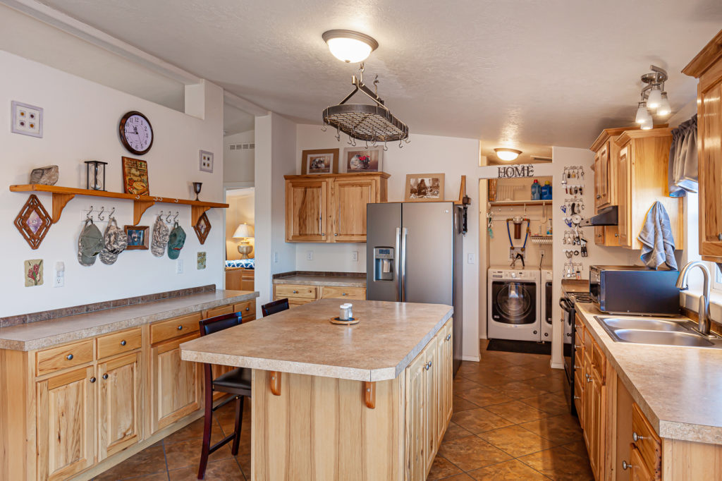 real estate photography kitchen whitehall