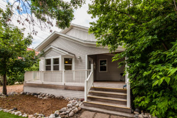 porch, 115 N 6th St, Livingston