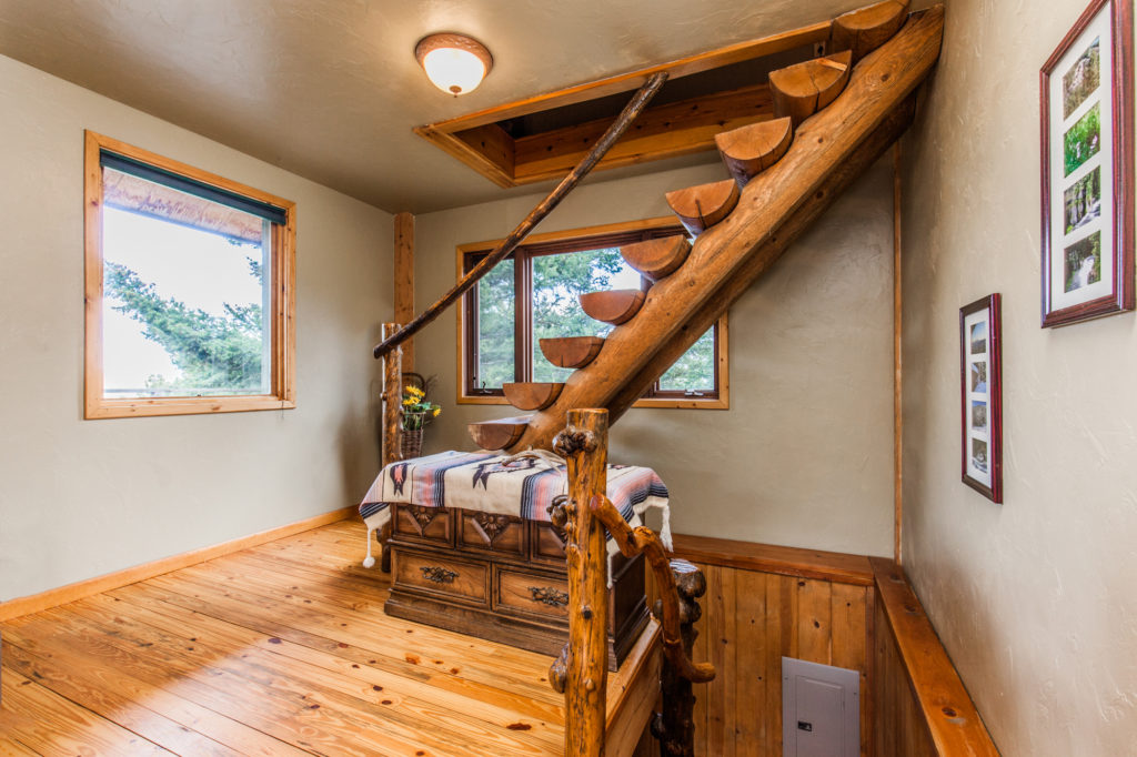 real estate photography stairs emigrant