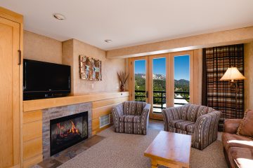 Cozy Big Sky Condo - Saul Creative Real Estate Media