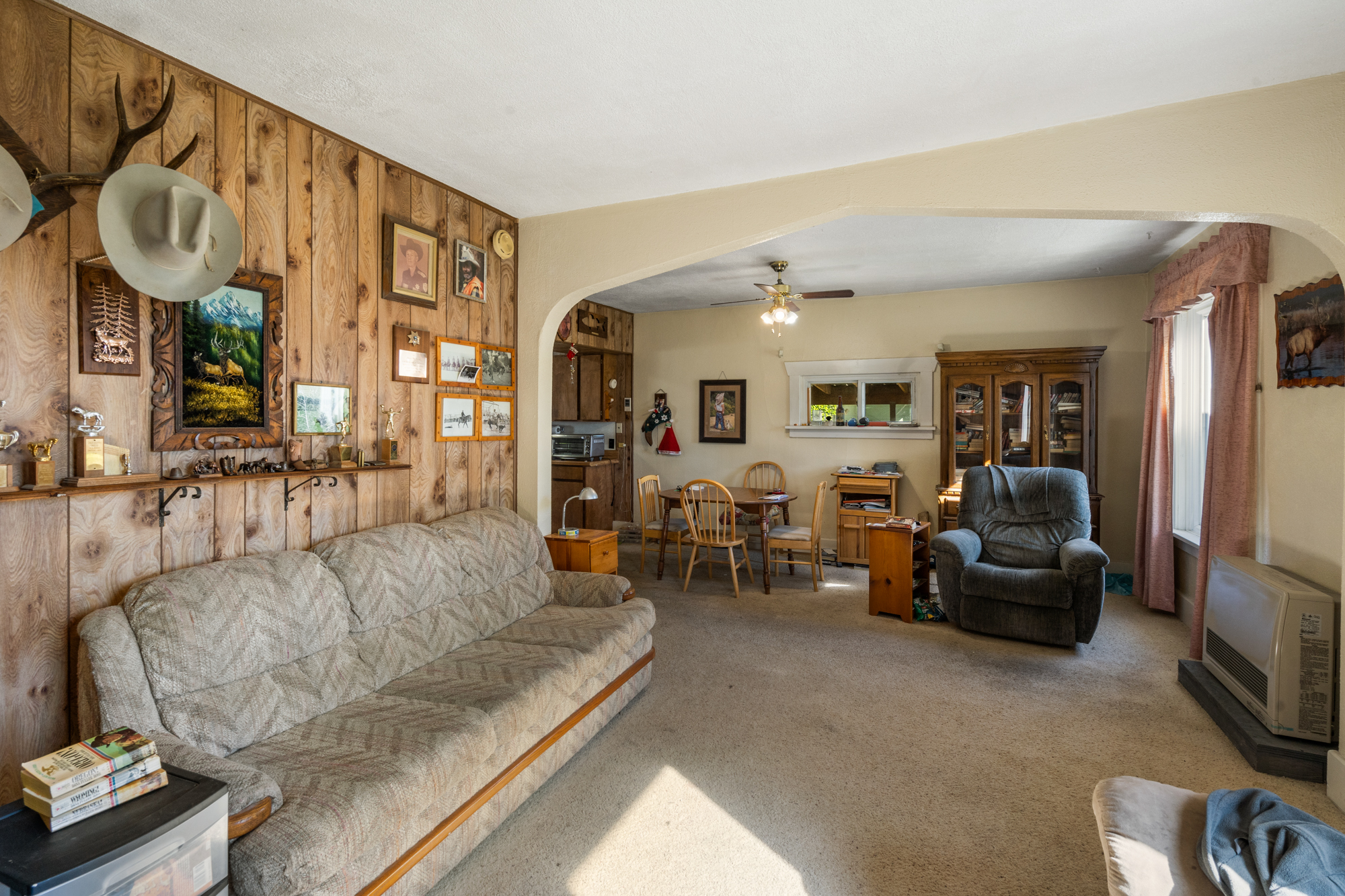 513 N Spruce St, Townsend, MT 59644