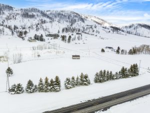 10421 Bridger Canyon Road, Bozeman, MT 59715